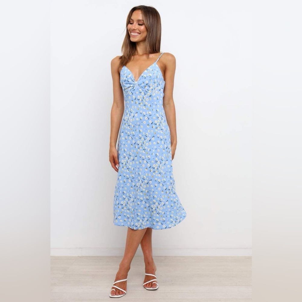 👗PETAL & PUP Percival Dress - Floral Blue, Midi